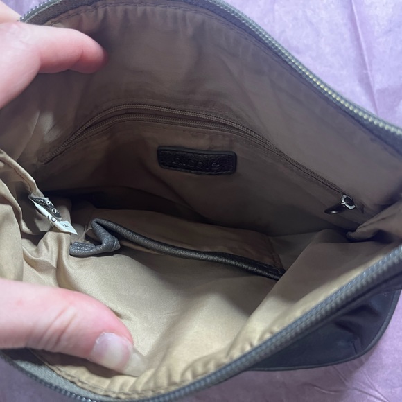 Slightly used and good condition - Picture 2 of 4